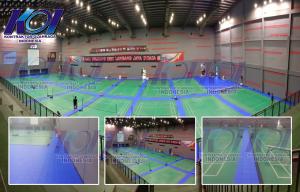 Pembuatan Lapangan Badminton di Sekolah Atlet PB Jaya Raya Ciputat Tangerang Selatan